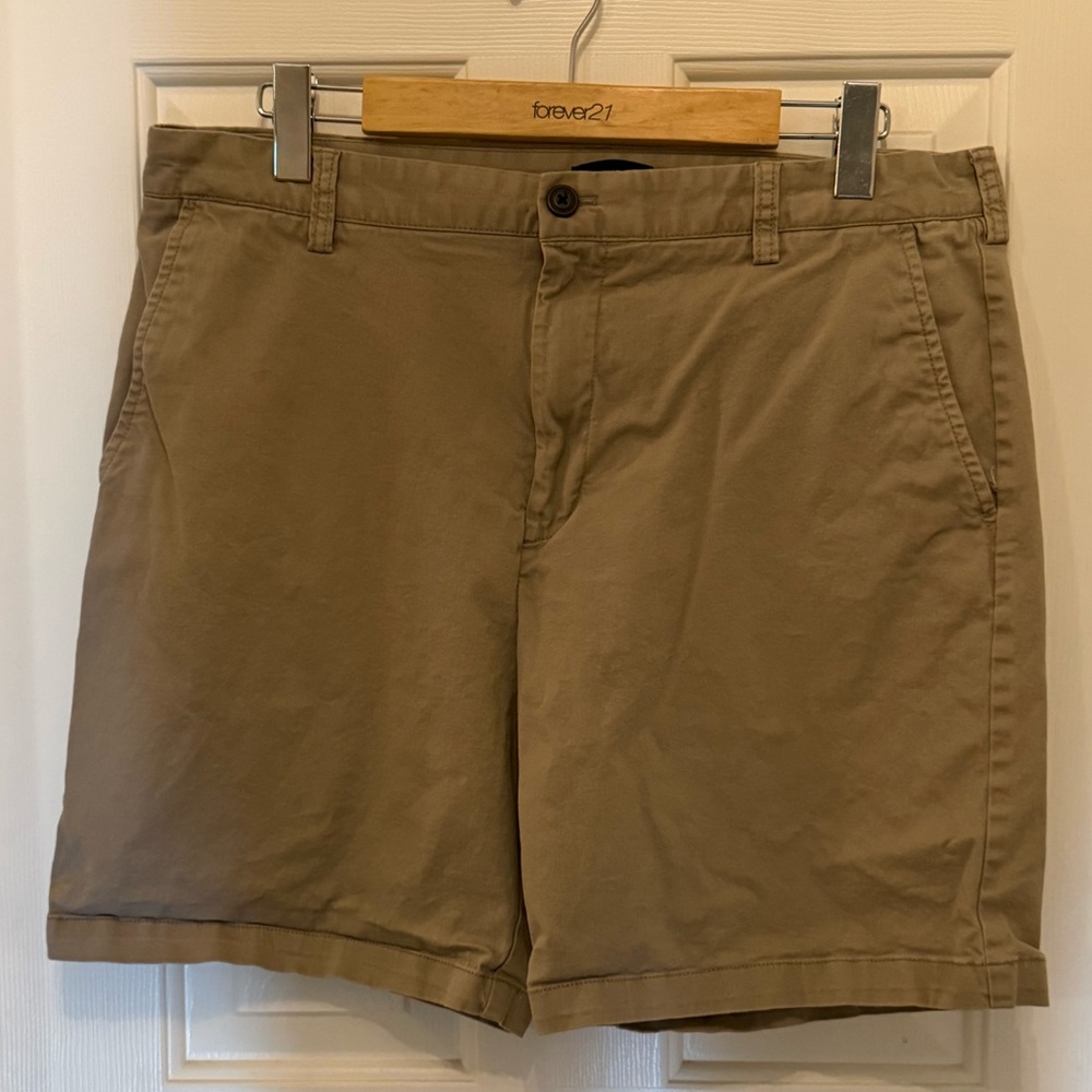Nautica Men's Tan Shorts